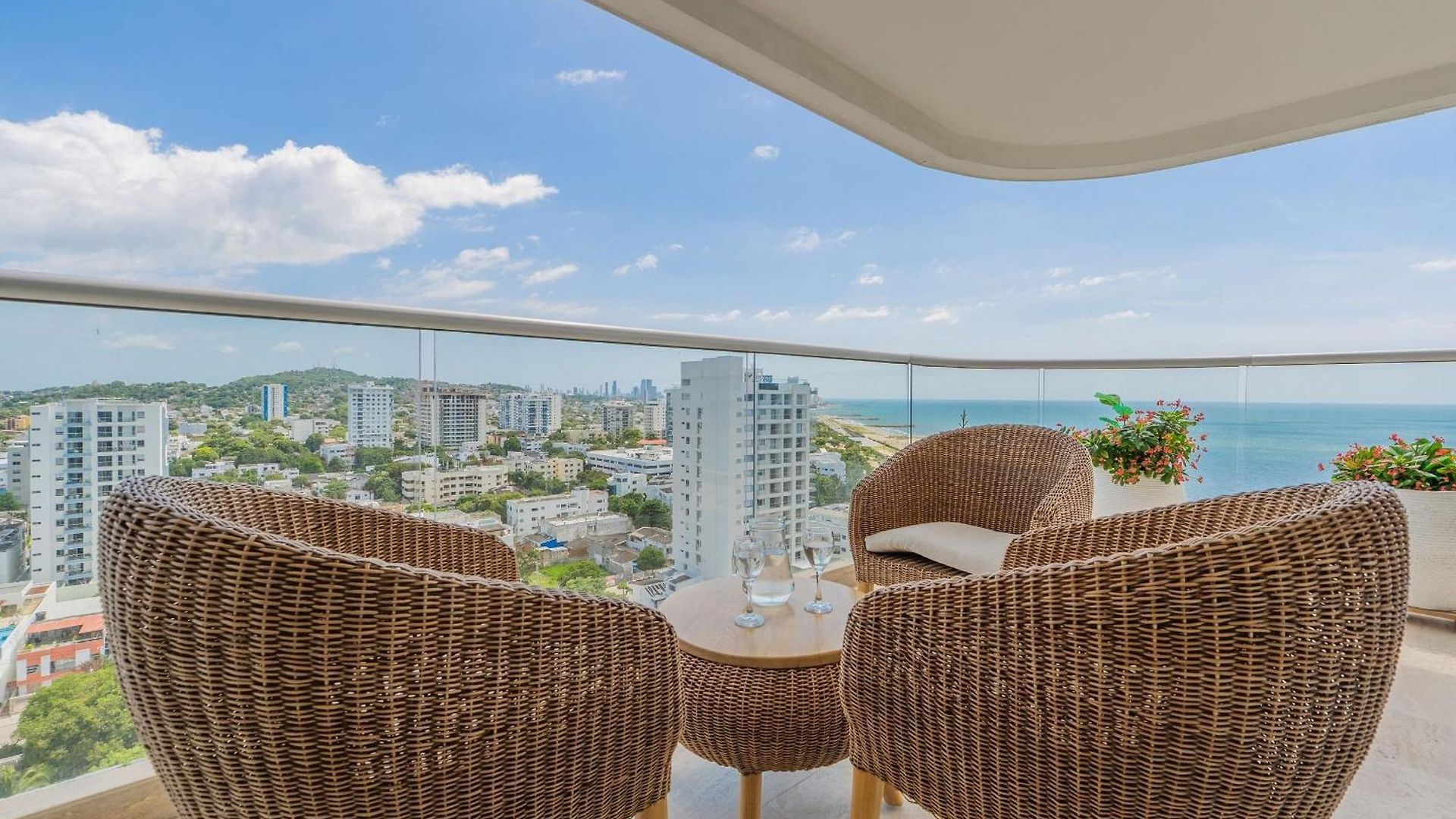 Balcón Panorámico y Vista al Mar CB1501 Apartamento *