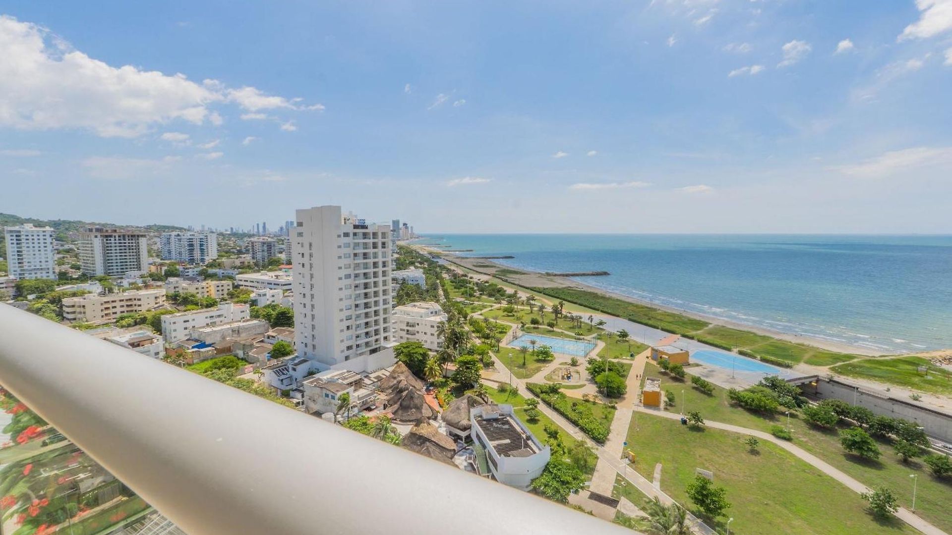 Apartamento Balcón Panorámico y Vista al Mar CB1501