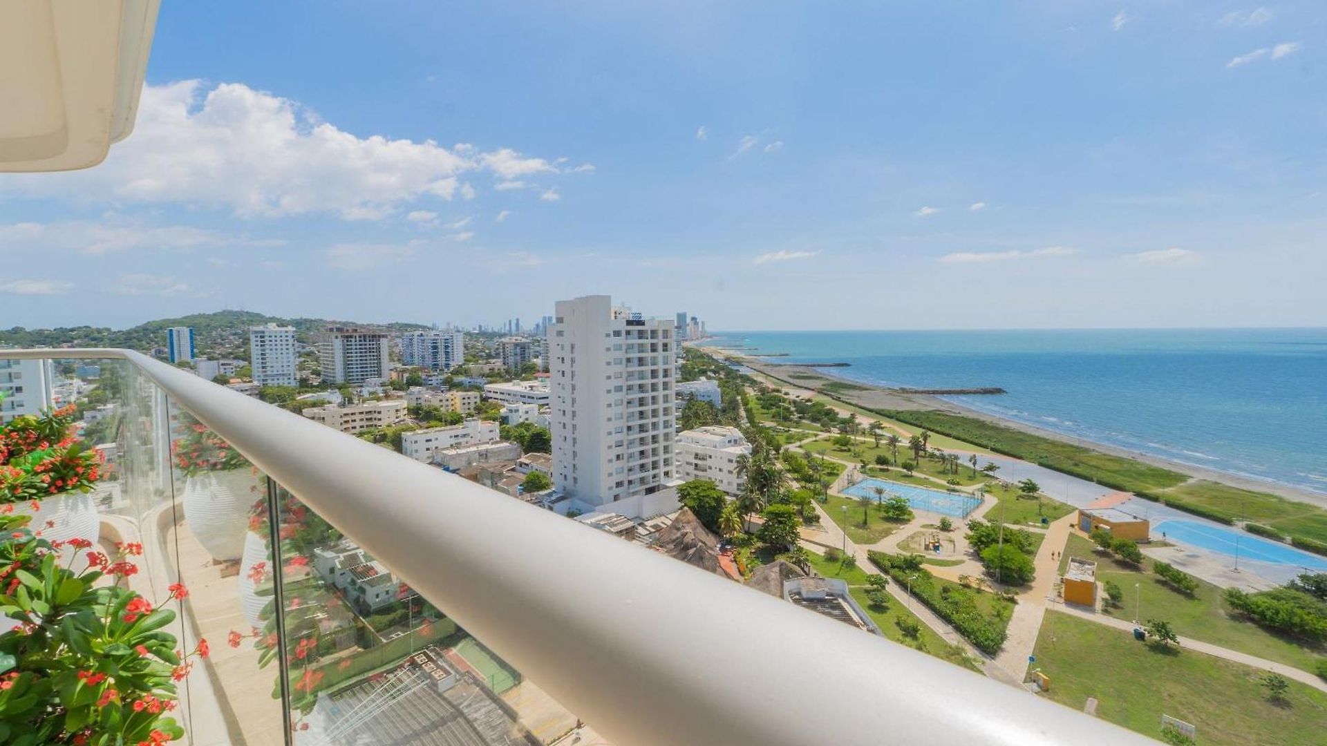 Balcón Panorámico y Vista al Mar CB1501
